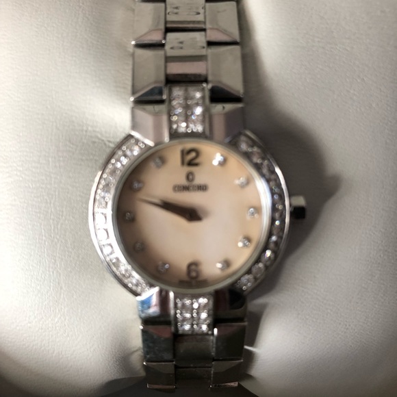 Authentic Diamond concord watch - Picture 3 of 8